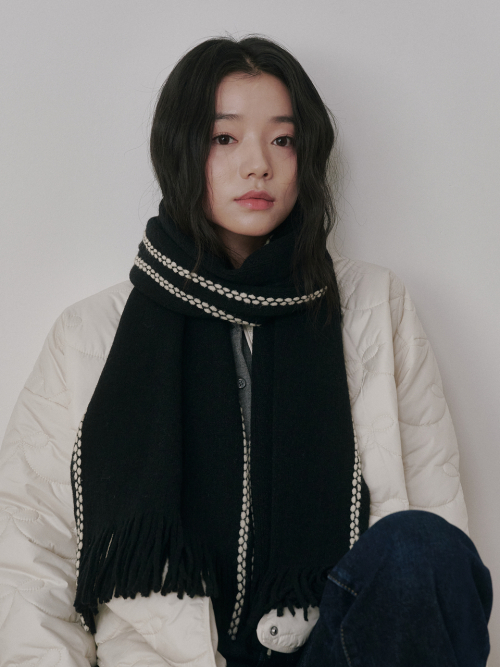 Black (Footprint Muffler)