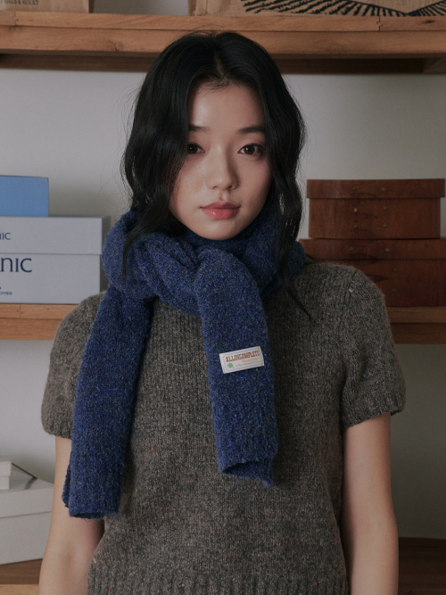 Bubble Boucle Knit Muffler (Deep Blue)