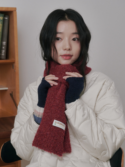 Bubble Boucle Knit Muffler (Red Wine)