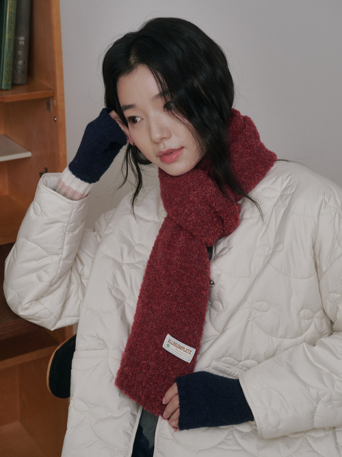 Bubble Boucle Knit Muffler (Red Wine)