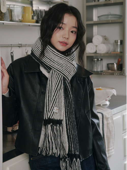 Rain Tassel Knit Muffler (Black&Cream)