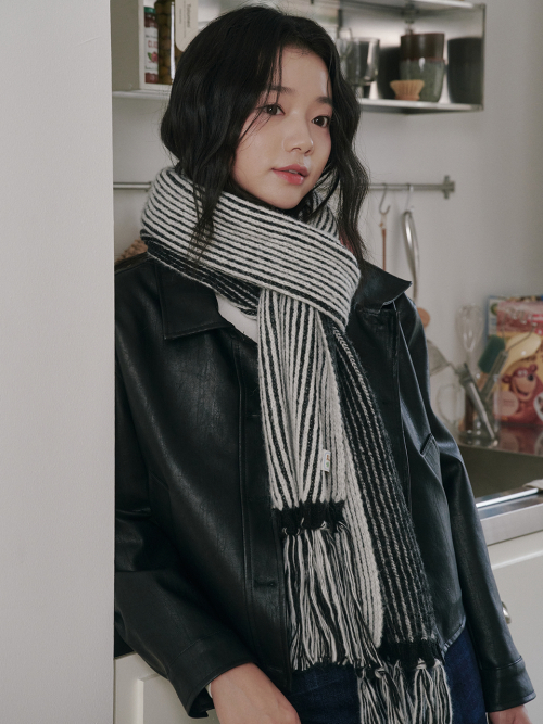 Rain Tassel Knit Muffler (Black&Cream)