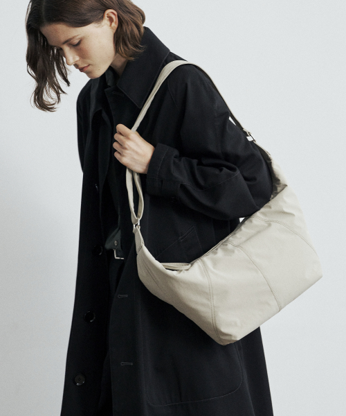 SLING BAG LARGE NYLON_2COLORS