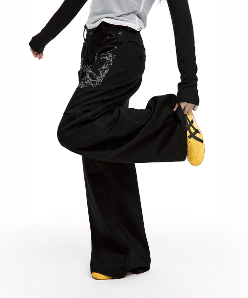 Backflare Curved Pants Black