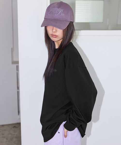 SIGNATURE PRINTED OVERSIZED FIT LONG-SLEEVED T-SHIRT, BLACK