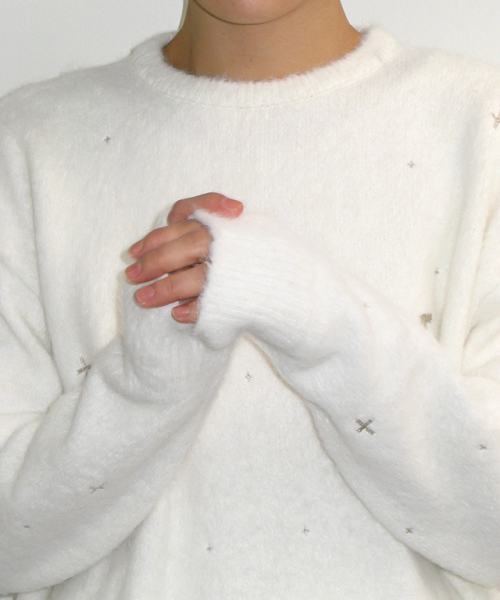 HAIRY PEARL EMBROIDERY KNIT WHITE