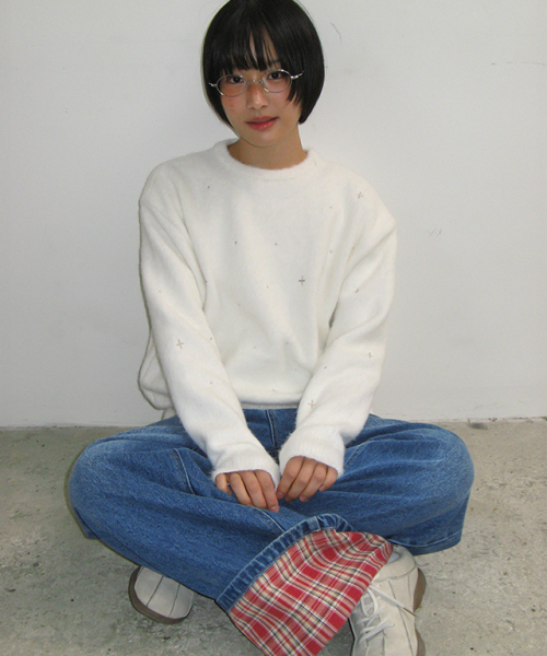 HAIRY PEARL EMBROIDERY KNIT WHITE
