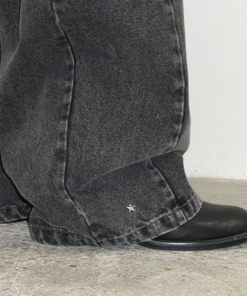STUD BALLOON DENIM PANTS BLACK