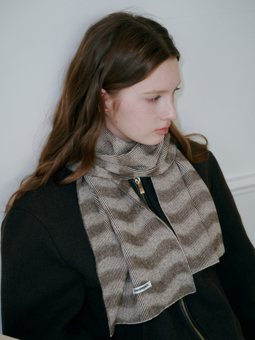 Moire Wave Muffler (Brown)
