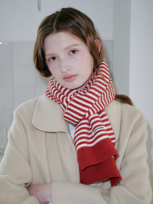 Candy Stripe Knit Muffler (Red & Ivory)