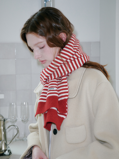 Candy Stripe Knit Muffler (Red & Ivory)