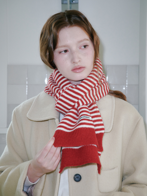 Candy Stripe Knit Muffler (Red & Ivory)