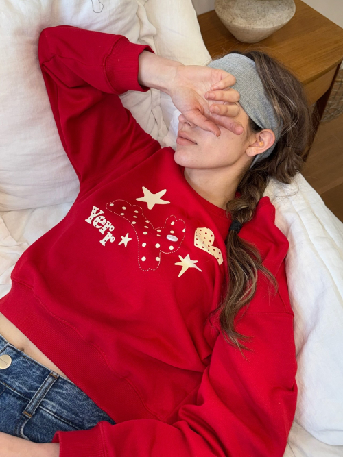 Bunniee Sweatshirt (red)