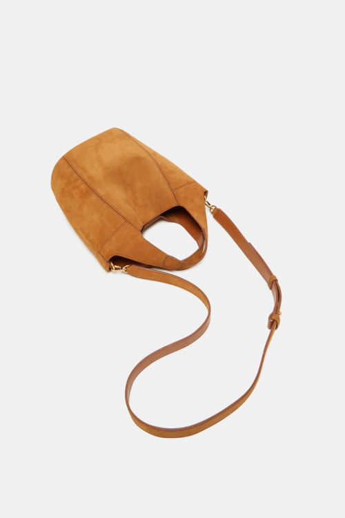Teaberry Tote 17 Suede_RXBTX25645CMX