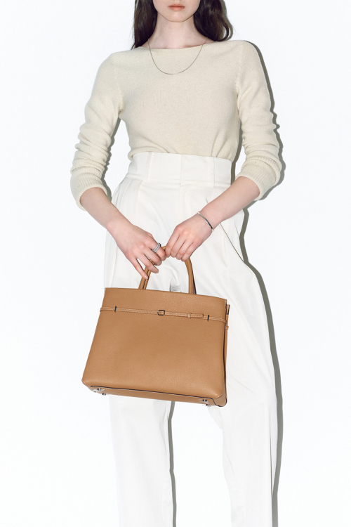 Adele Tote 36_RXBTX25642CMX