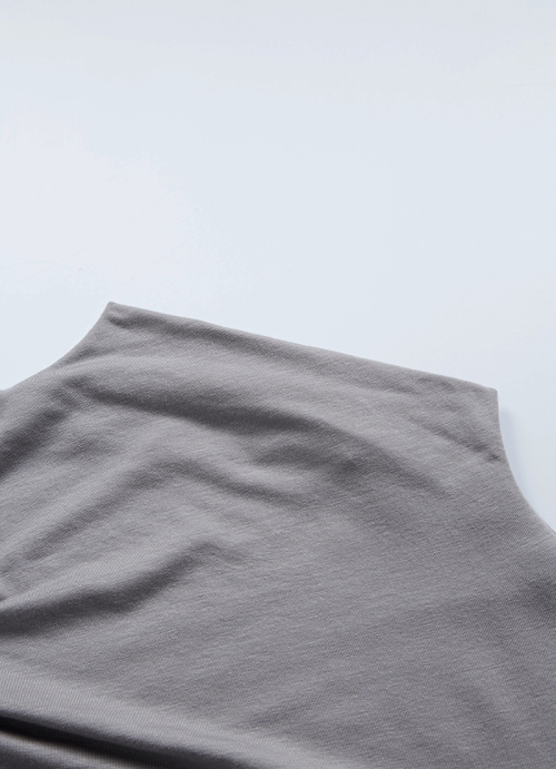 VEIL HIGH-NECK TEE / LAVENDER