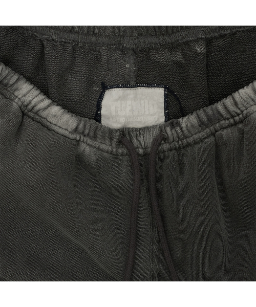 Tuewid classic slim fit pants in washed peppercorn