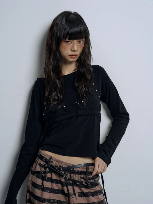 LONG EYELET STUD BELT
