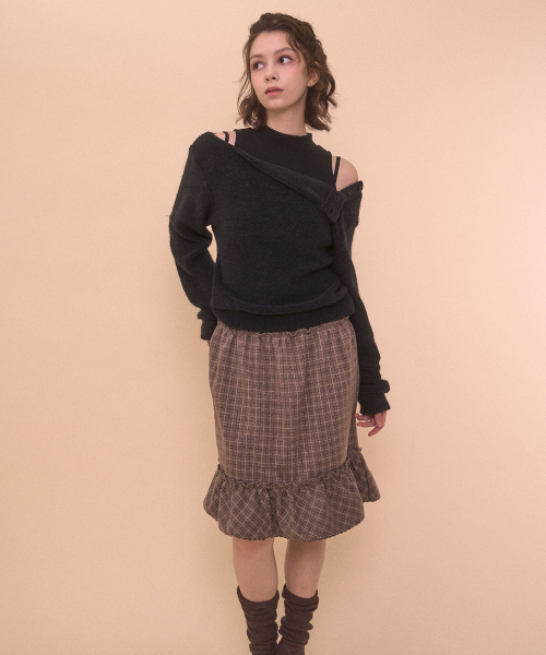 FUZZY BOAT NECK KNIT-BLACK