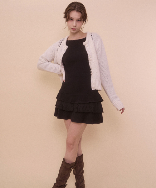 LACE BOAT NECK DRESS-BLACK