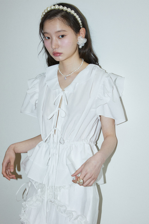 String Ribbon Shirring Blouse