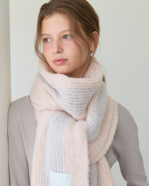 Rolling stripe knit muffler (peach gray)