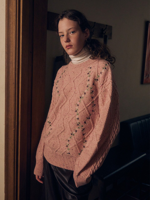 Flower Embroidery Cable Knit Pullover MU2599PO902M_2color