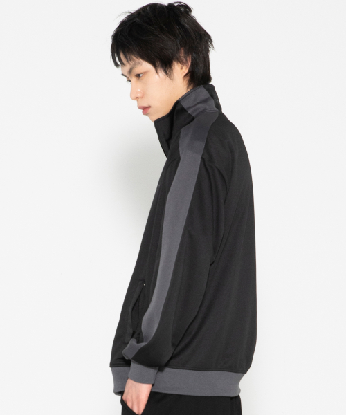 XJ136 엑시스 트랙 집업 (BLACK)
