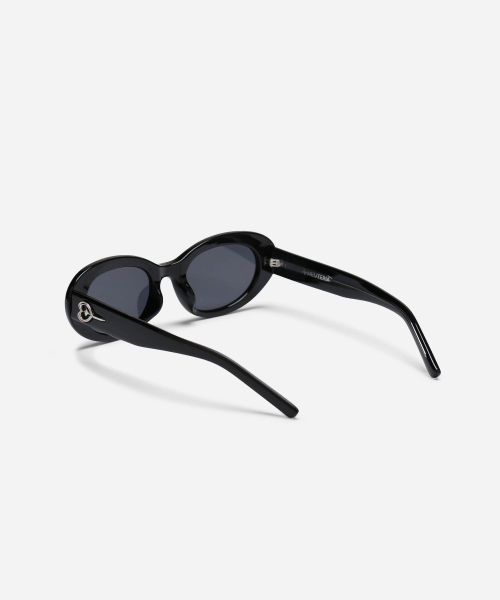BERINGA · BLACK