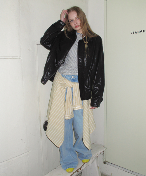 GLOSSY COATED LOOSE FIT JUMPER BLACK
