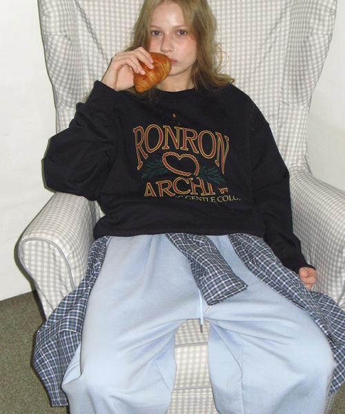 SUBTLE LOGO WIDE SWEAT PANTS SOFT BLUE