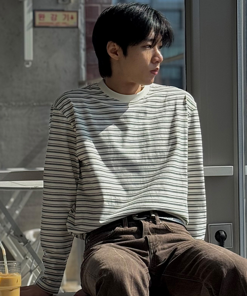 striped overfit long-sleeved T-shirt