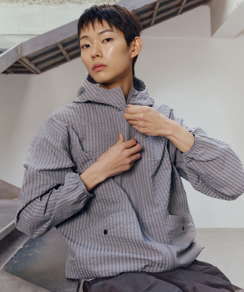 Two-tone hooded blouson