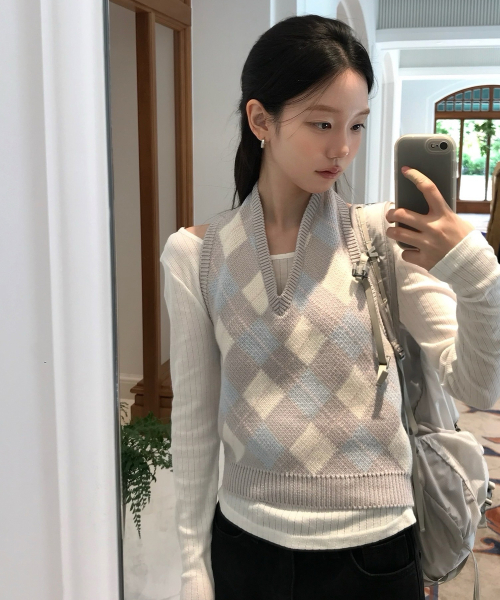 홀터넥 아가일 울 베스트 ( 라이트그레이 )