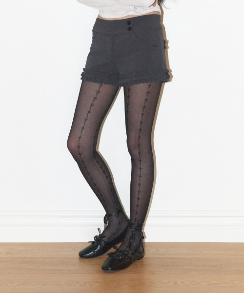 FRILL ROW BUTTON SHORTS CHARCOAL