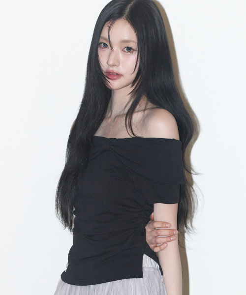 Bow Off Shoulder T-Shirt Black
