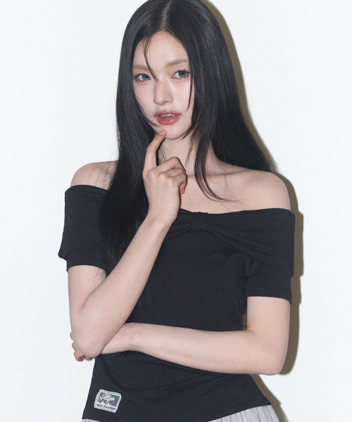 Bow Off Shoulder T-Shirt Black