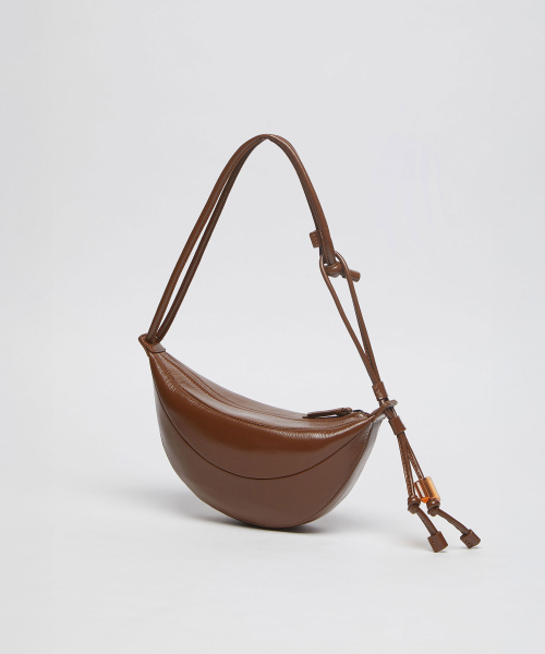 Small fling bag(Glossy milk brown)_OVBAX26001GMB