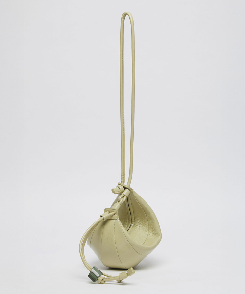 Small fling bag(Glossy olive beige)_OVBAX26001GOB
