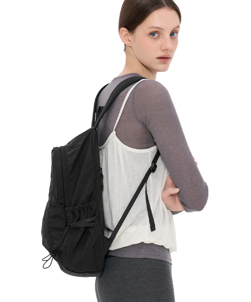 Plico Backpack · 플리코 백팩 / 블랙