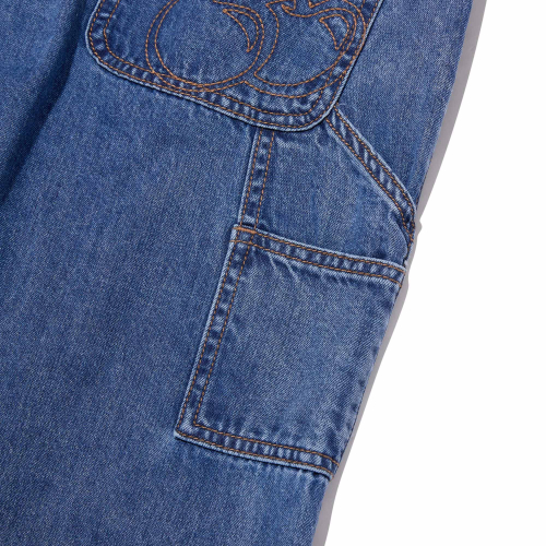 BUCKLE-DETAIL CARPENTER WIDE-FIT DENIM PANTS(BLUE)
