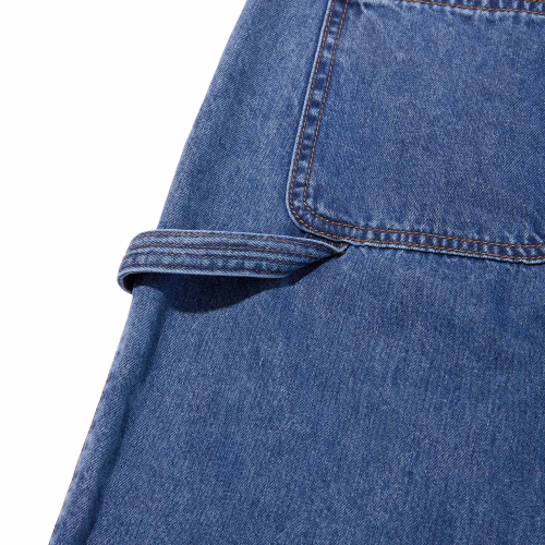 BUCKLE-DETAIL CARPENTER WIDE-FIT DENIM PANTS(BLUE)