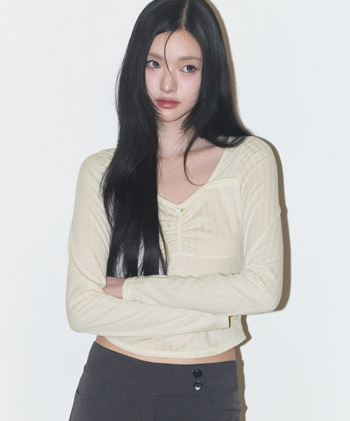 ROSE SHIRRING LONG SLEEVE CREAM