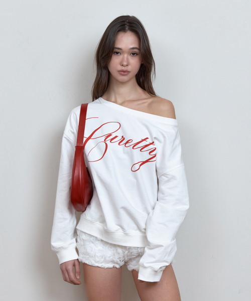 C LOGO GRAPHIC OFF-SHOULDER SWEATSHIRT_WHITE