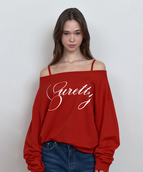 C LOGO GRAPHIC OFF-SHOULDER SWEATSHIRT_RED