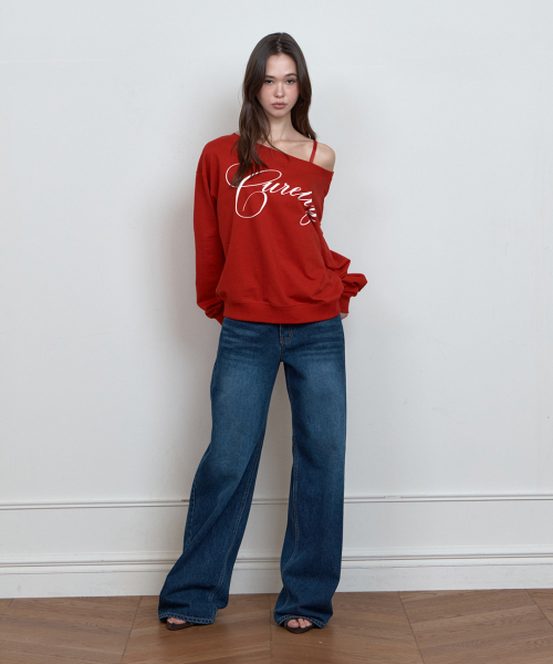 C LOGO GRAPHIC OFF-SHOULDER SWEATSHIRT_RED