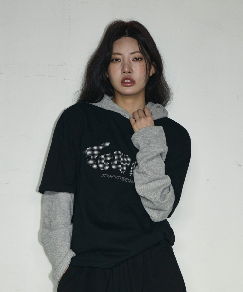 SCWAG Star Dot Crop T-shirt[Black]