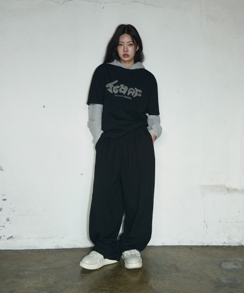SCWAG Star Dot Crop T-shirt[Black]