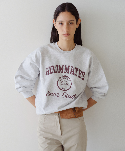 ROOMMATES SWEATSHIRT - LIGHT GREY