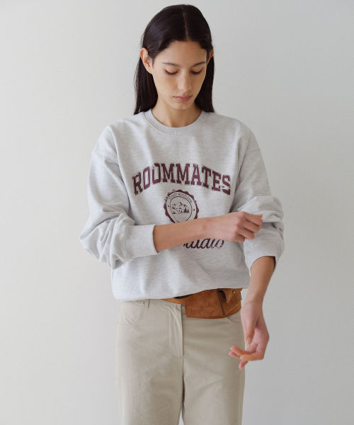 ROOMMATES SWEATSHIRT - LIGHT GREY